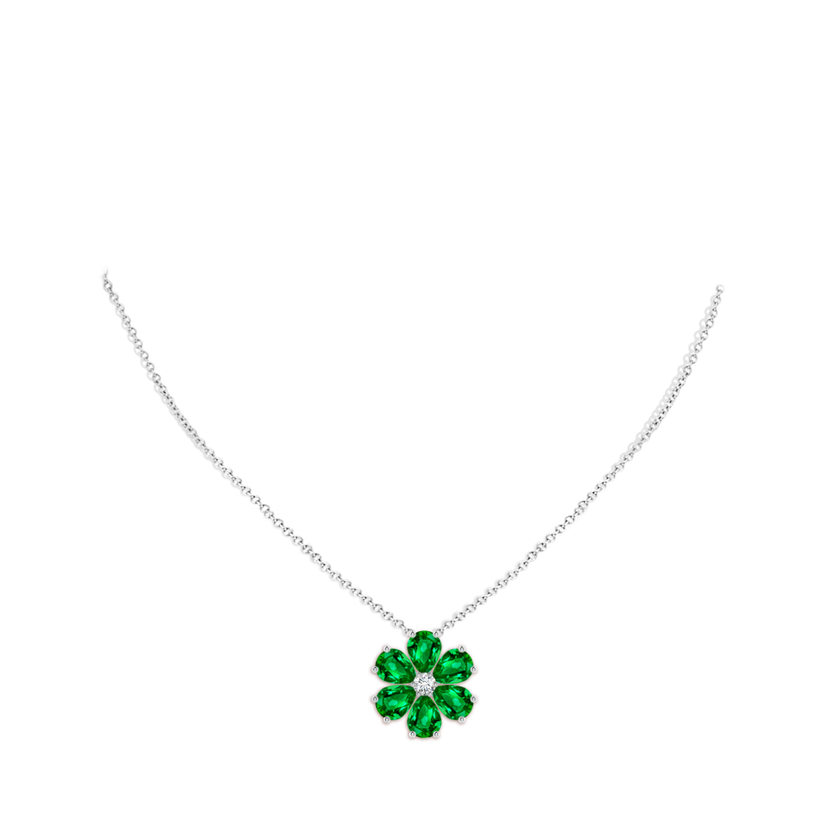 8x6mm AAAA Emerald Flower Cluster Pendant with Diamond in P950 Platinum pen