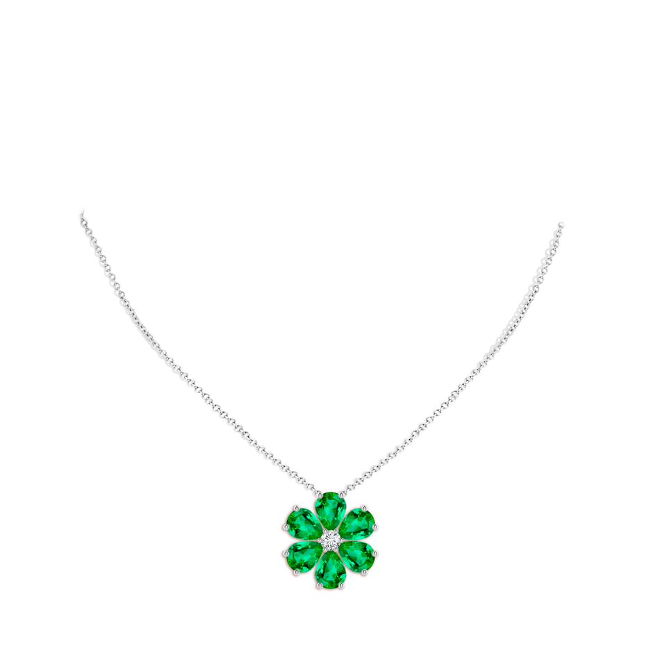 9x7mm AAA Emerald Flower Cluster Pendant with Diamond in P950 Platinum pen