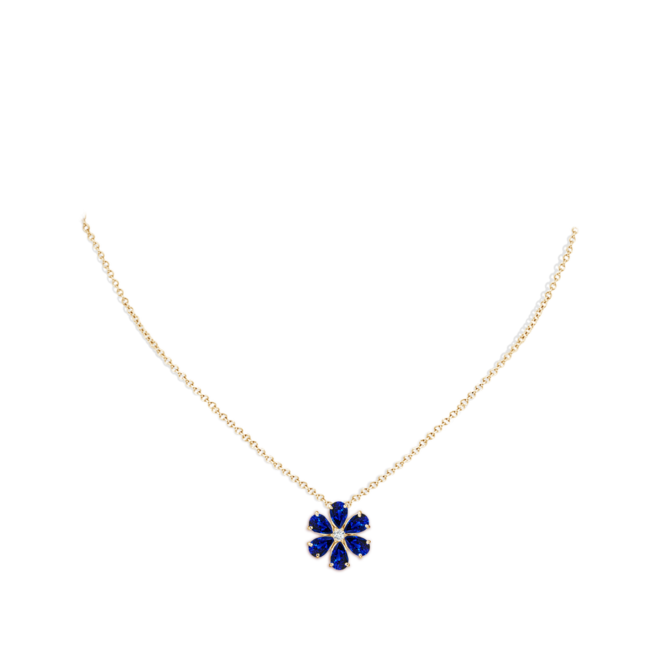 6x4mm AAAA Blue Sapphire Flower Cluster Pendant with Diamond in Yellow Gold pen