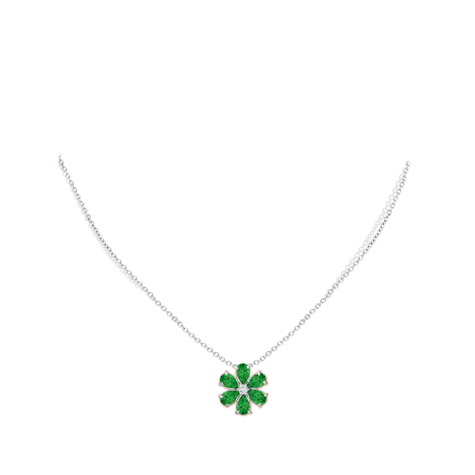 6x4mm AAAA Tsavorite Flower Cluster Pendant with Diamond in S999 Silver pen