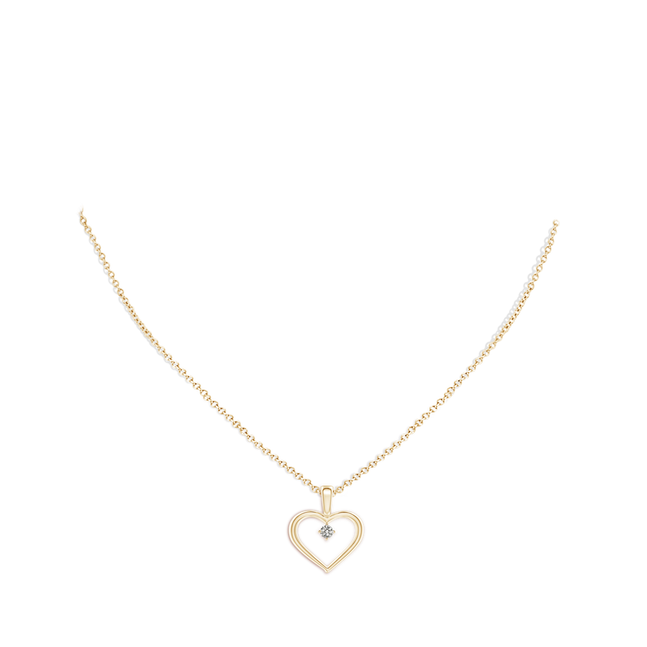 3.2mm KI3 Solitaire Diamond Heart Pendant in Yellow Gold pen
