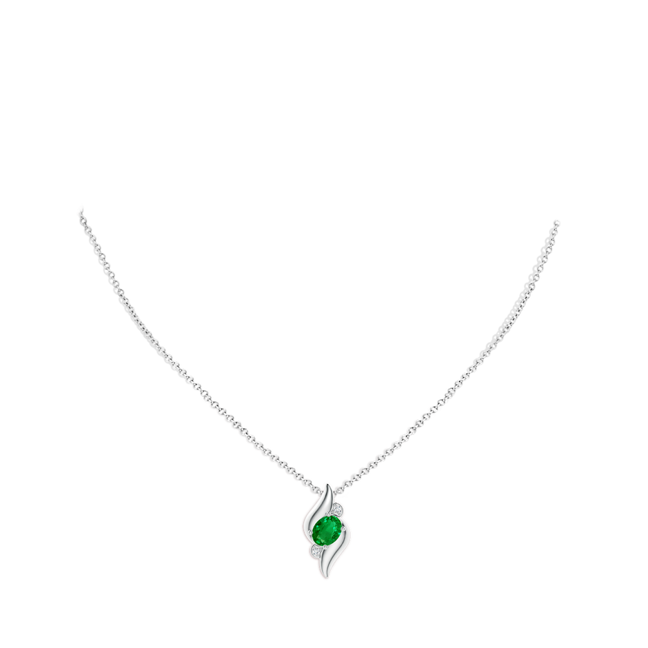 8x6mm AAAA Shell Style Oval Emerald and Diamond Pendant in P950 Platinum pen