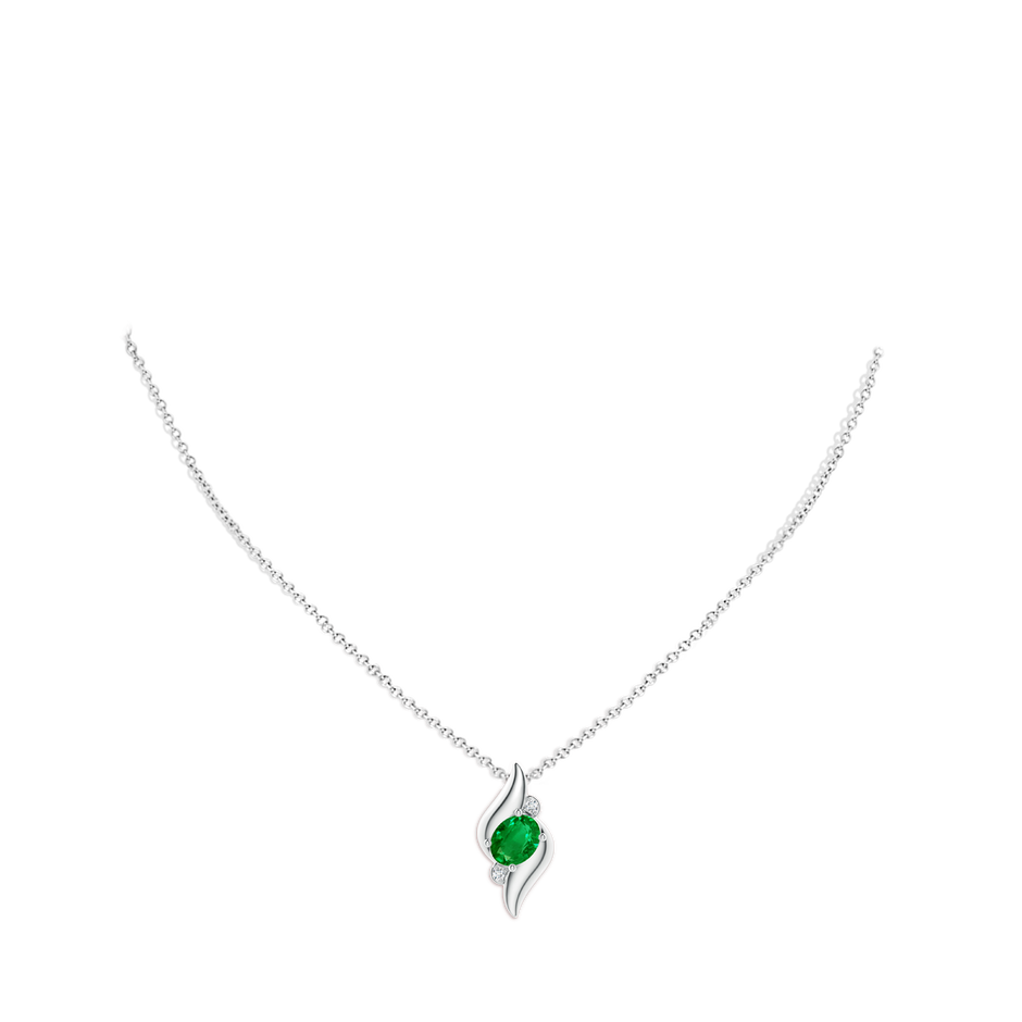 9x7mm AAAA Shell Style Oval Emerald and Diamond Pendant in S999 Silver pen