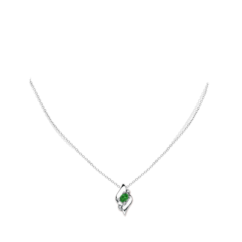 4x3mm AAAA Shell Style Oval Tsavorite and Diamond Pendant in S999 Silver pen