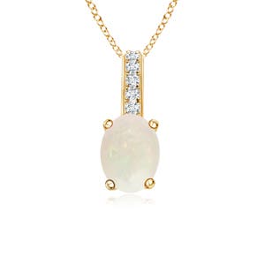 A - Opal / 0.31 CT / 14 KT Yellow Gold