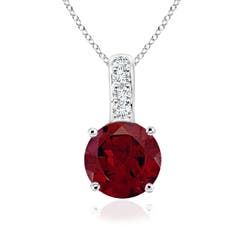 AA - Garnet / 0.35 CT / 14 KT White Gold