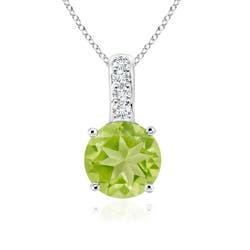 AA - Peridot / 0.32 CT / 14 KT White Gold