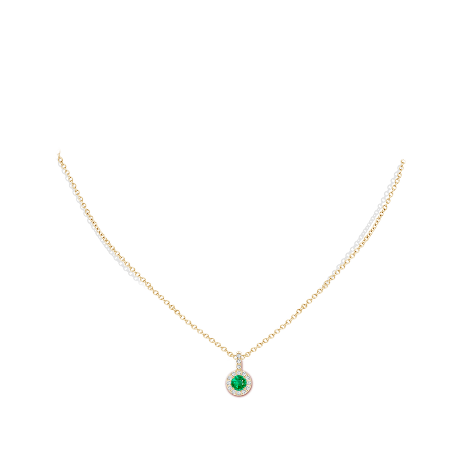 5mm AAA Emerald Pendant with Bar-Set Diamond Halo in Yellow Gold body-neck