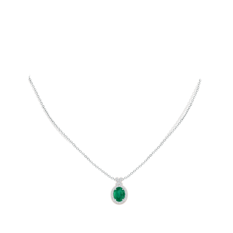 9.61x7.47x5.59mm AA GIA Certified Vintage Style Emerald Pendant with Diamond Halo in White Gold pen