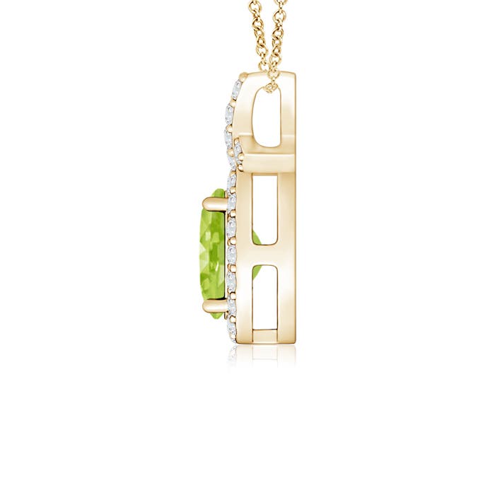 AA - Peridot / 0.68 CT / 14 KT Yellow Gold