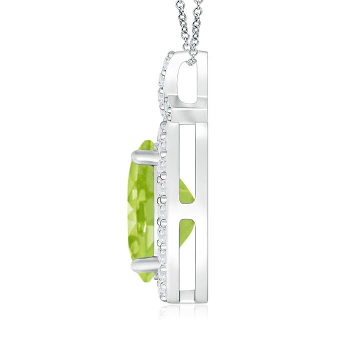 AA - Peridot / 2.18 CT / 14 KT White Gold