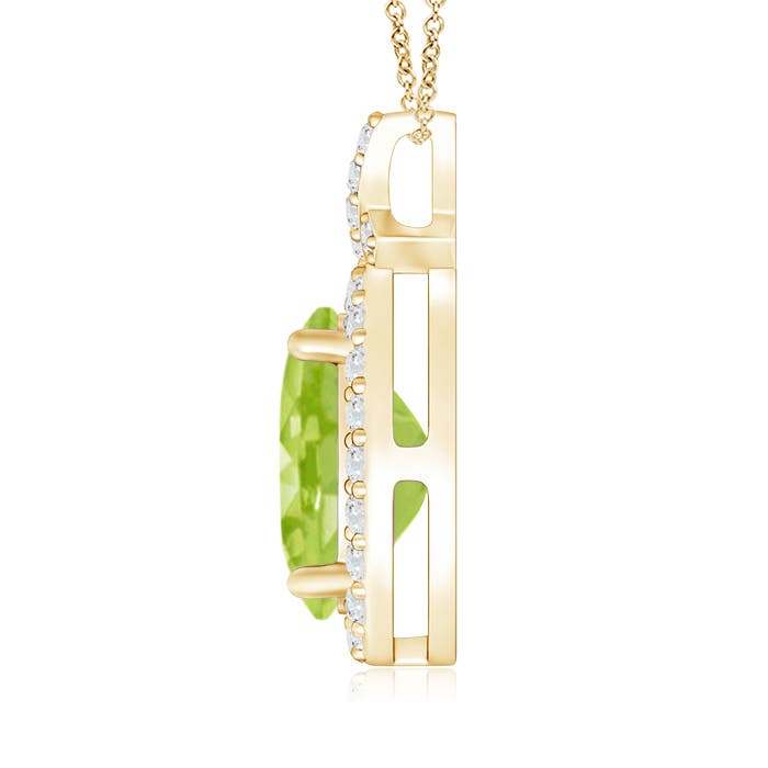 AA - Peridot / 2.18 CT / 14 KT Yellow Gold