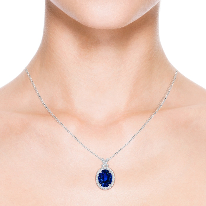 10x8mm Lab-Grown Vintage Style Sapphire Pendant with Diamond Halo in White Gold pen