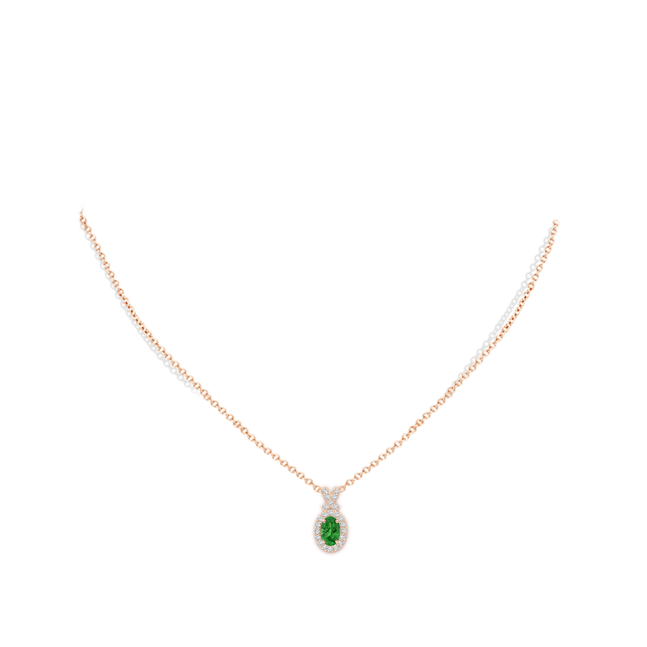 6x4mm AAAA Vintage Style Tsavorite Pendant with Diamond Halo in Rose Gold pen