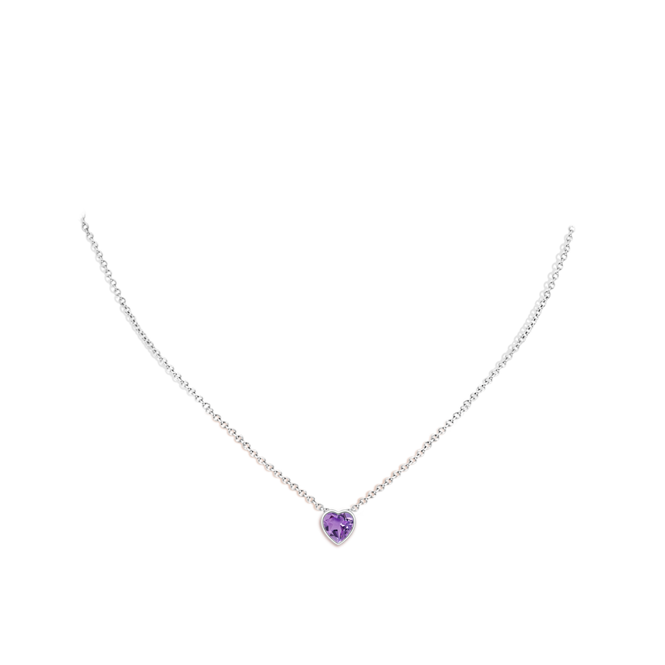 6mm A Bezel-Set Solitaire Heart Amethyst Pendant in White Gold pen