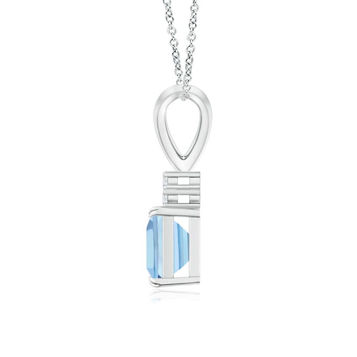 AAAA - Aquamarine / 0.58 CT / 14 KT White Gold