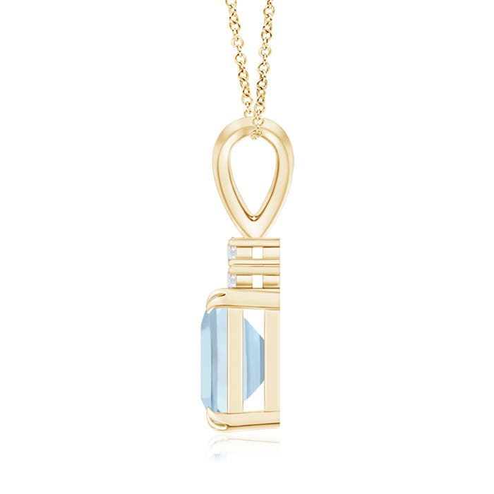 AA - Aquamarine / 0.99 CT / 14 KT Yellow Gold