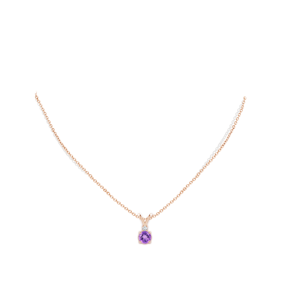 6mm A Round Amethyst Solitaire V-Bale Pendant with Diamond in Rose Gold pen