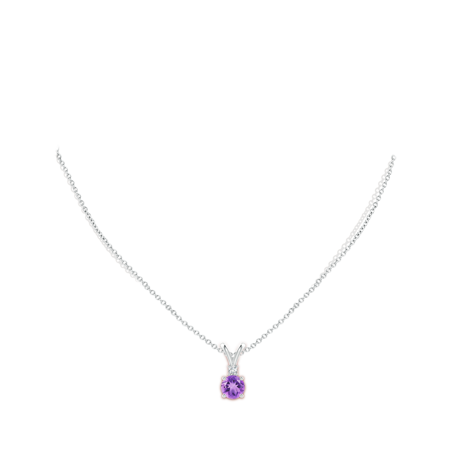 7mm A Round Amethyst Solitaire V-Bale Pendant with Diamond in P950 Platinum pen