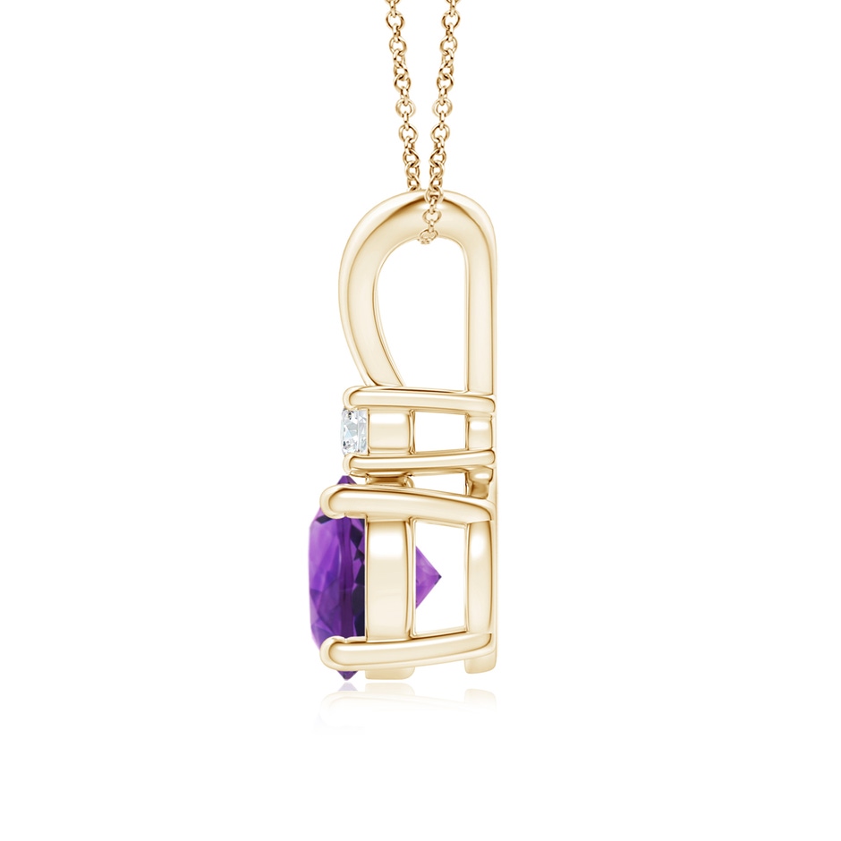 7mm AAAA Round Amethyst Solitaire V-Bale Pendant with Diamond in Yellow Gold side 199