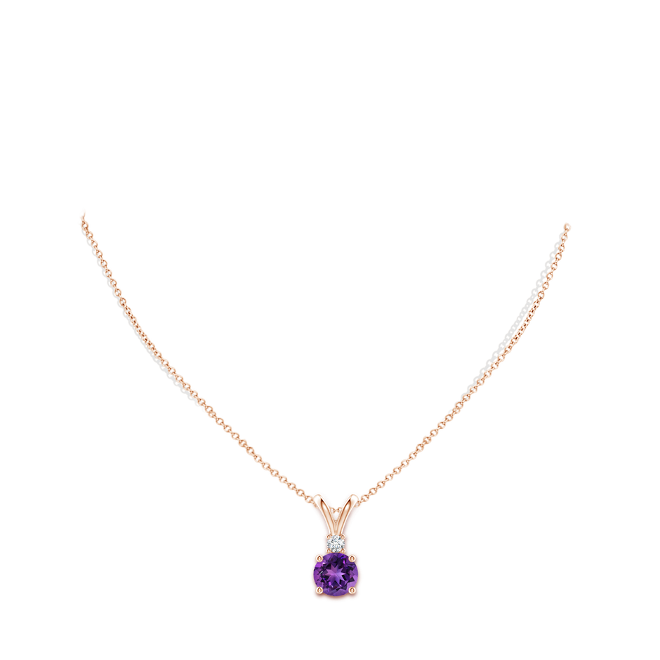 9mm AAAA Round Amethyst Solitaire V-Bale Pendant with Diamond in Rose Gold pen