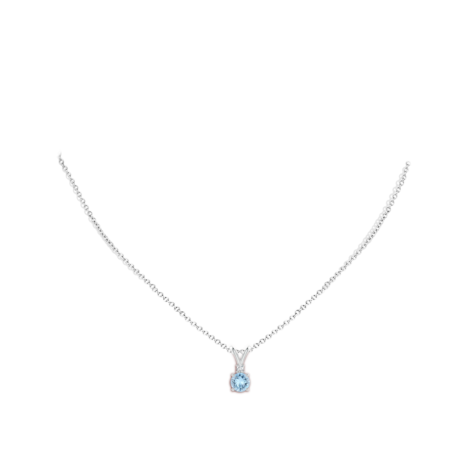 6mm AAA Round Aquamarine Solitaire V-Bale Pendant with Diamond in 10K White Gold pen