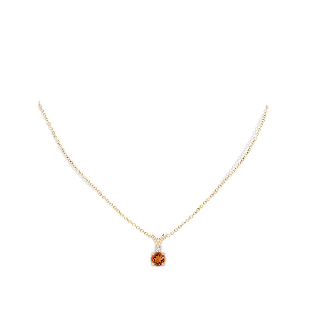 6mm AAAA Round Citrine Solitaire V-Bale Pendant with Diamond in Yellow Gold Body-Neck