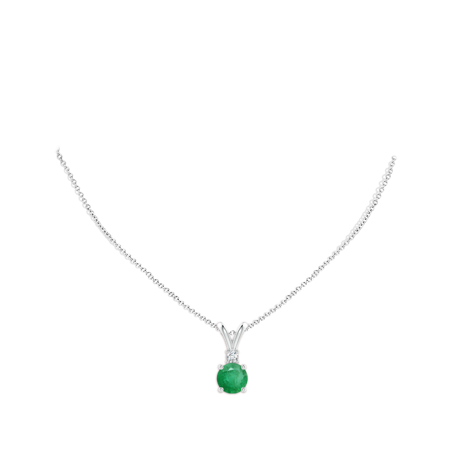 10mm A Round Emerald Solitaire V-Bale Pendant with Diamond in White Gold pen