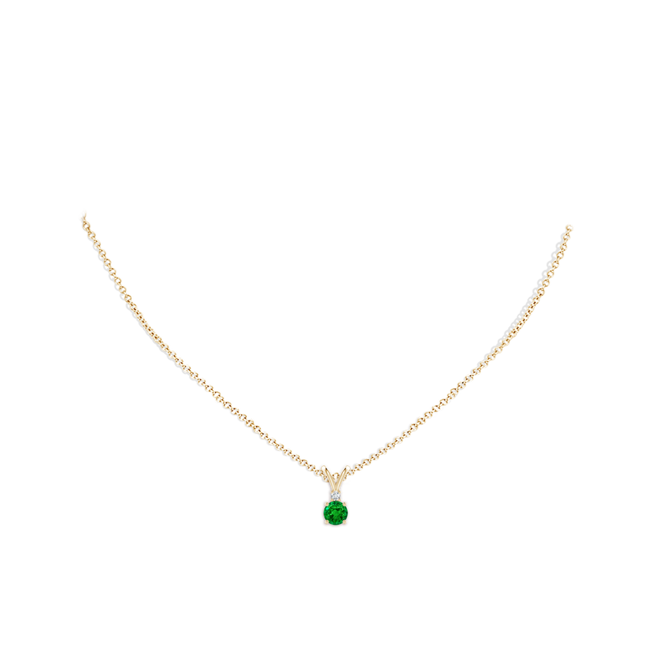 5mm AAAA Round Emerald Solitaire V-Bale Pendant with Diamond in Yellow Gold pen