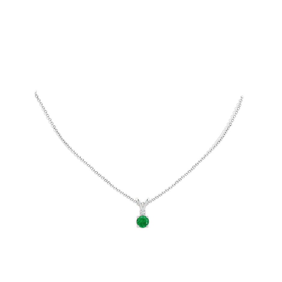 6mm AA Round Emerald Solitaire V-Bale Pendant with Diamond in P950 Platinum pen
