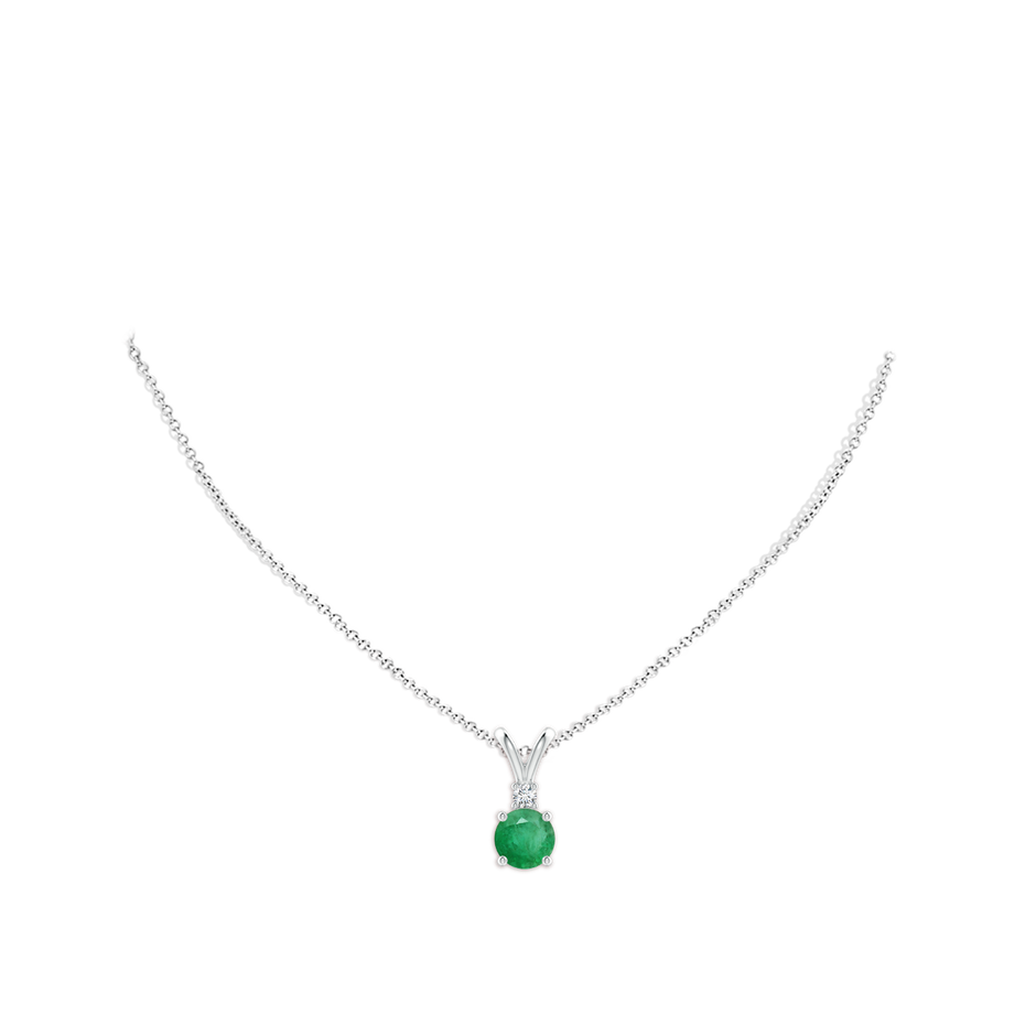 8mm A Round Emerald Solitaire V-Bale Pendant with Diamond in White Gold pen