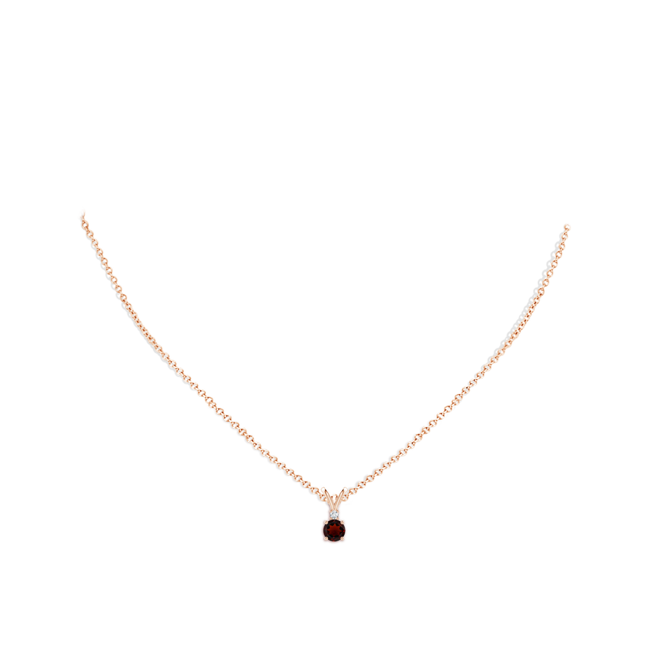 5mm AA Round Garnet Solitaire V-Bale Pendant with Diamond in Rose Gold pen