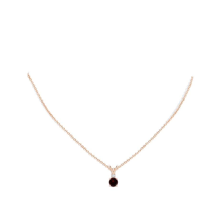 6mm A Round Garnet Solitaire V-Bale Pendant with Diamond in Rose Gold pen