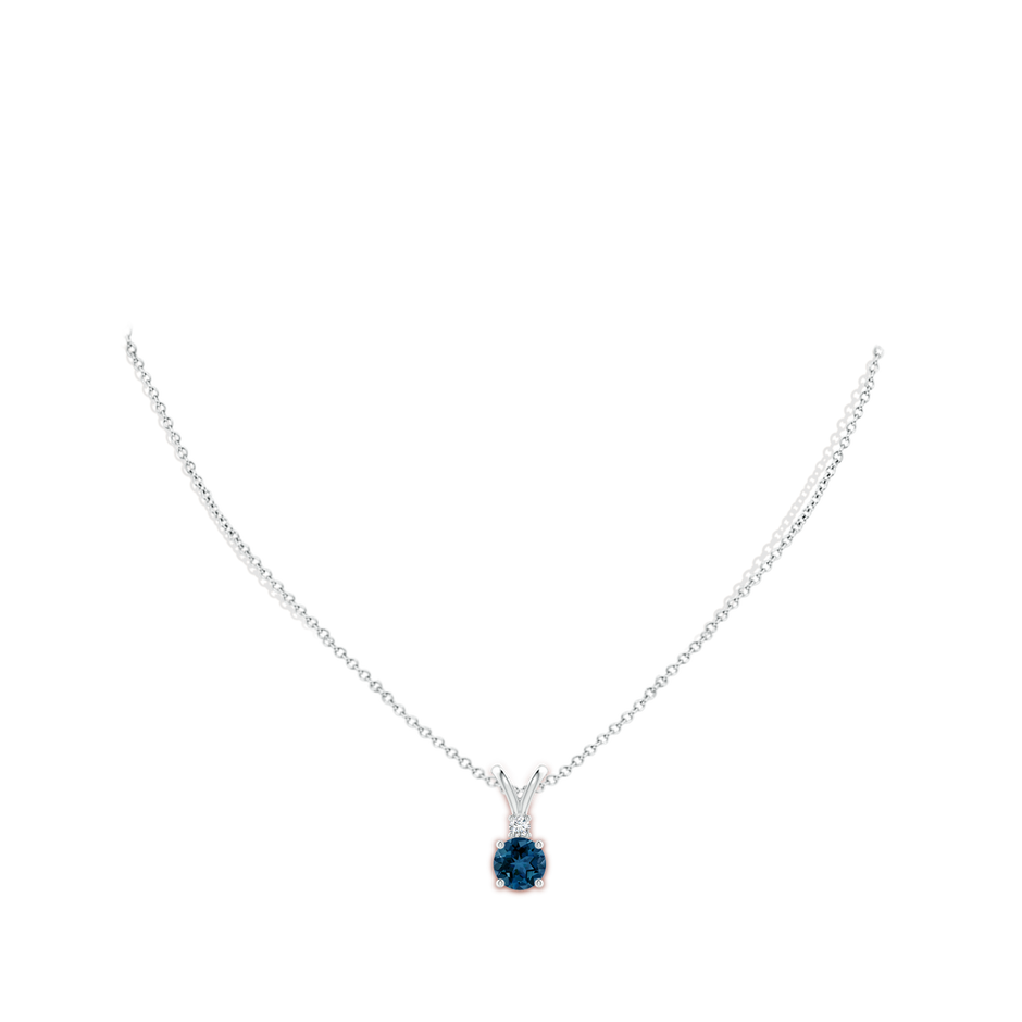 7mm AAA Round London Blue Topaz Solitaire Pendant with Diamond in White Gold pen