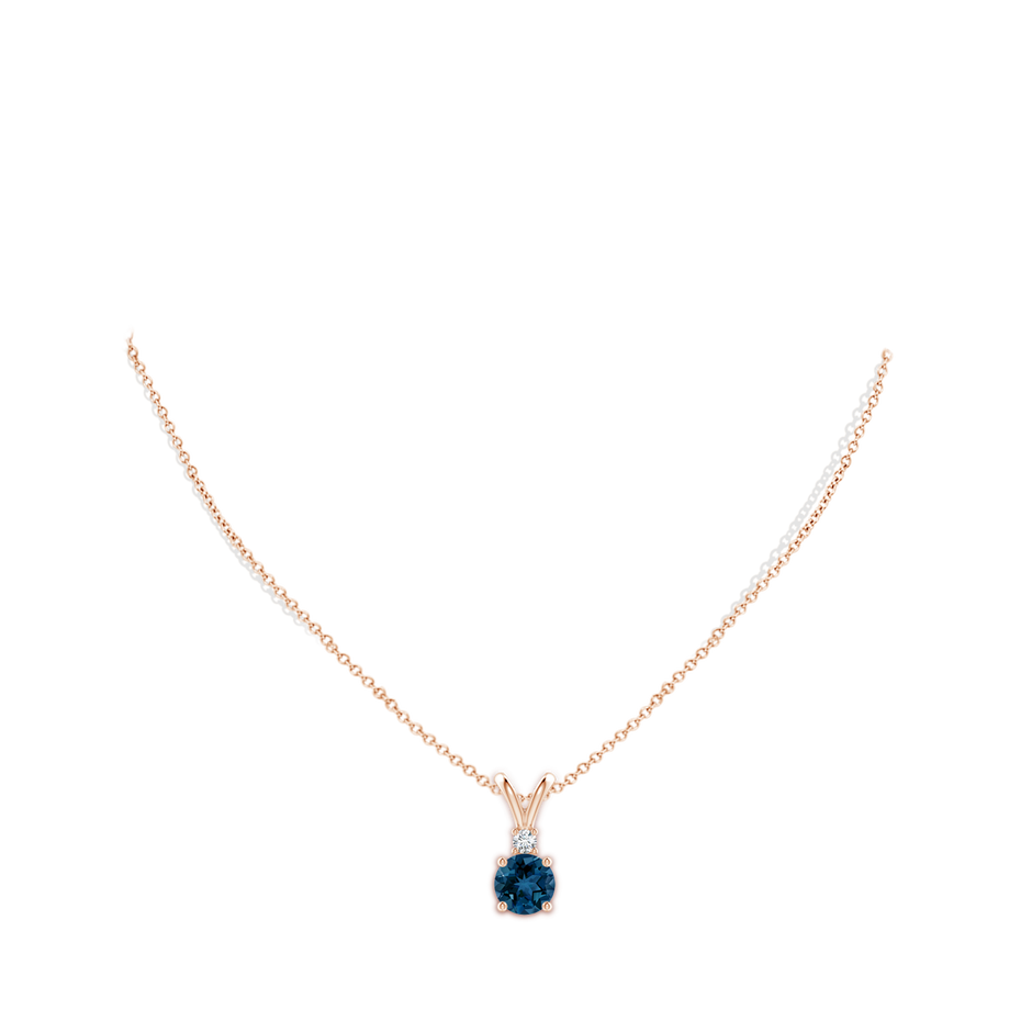 8mm AAA Round London Blue Topaz Solitaire Pendant with Diamond in Rose Gold pen