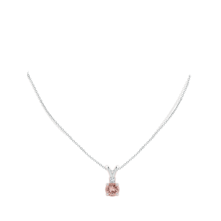 8mm AAAA Round Morganite Solitaire V-Bale Pendant with Diamond in White Gold body-neck