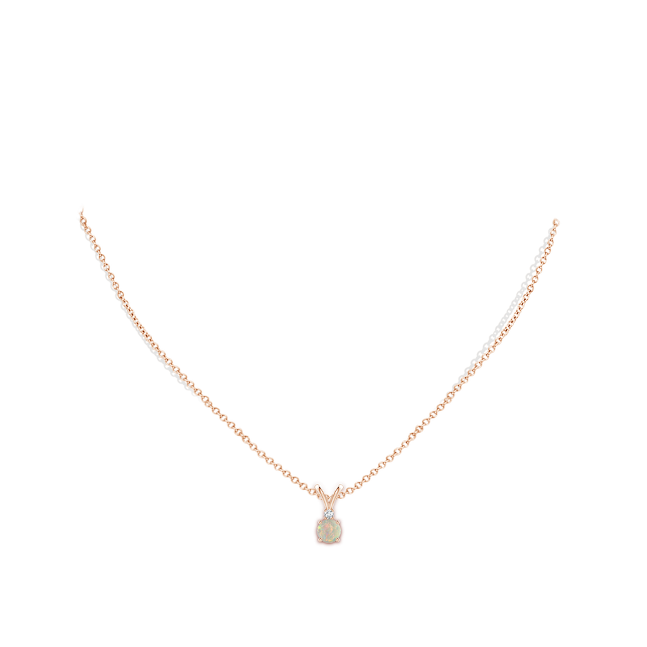 5mm AAAA Round Opal Solitaire V-Bale Pendant with Diamond in Rose Gold pen