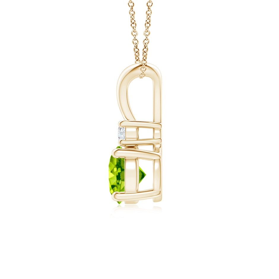 6mm AAA Round Peridot Solitaire V-Bale Pendant with Diamond in Yellow Gold side 199