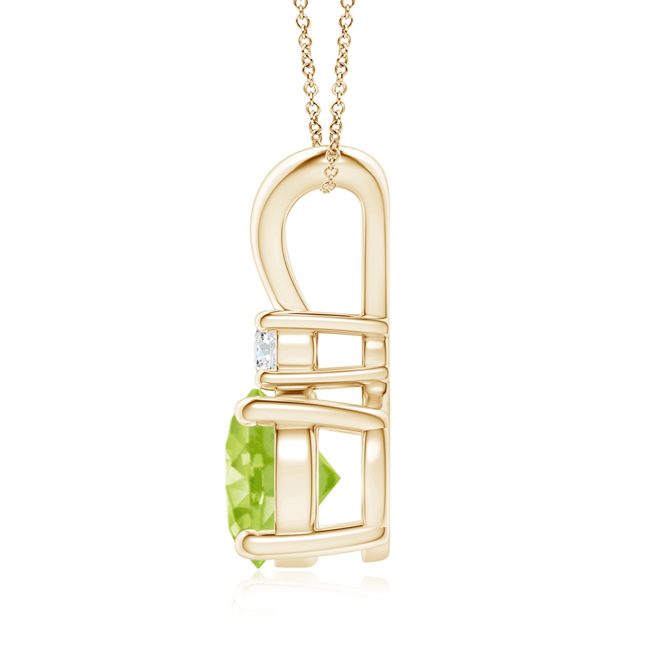 8mm AA Round Peridot Solitaire V-Bale Pendant with Diamond in Yellow Gold side 199