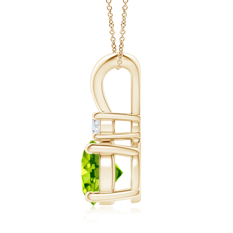8mm AAA Round Peridot Solitaire V-Bale Pendant with Diamond in Yellow Gold side 199