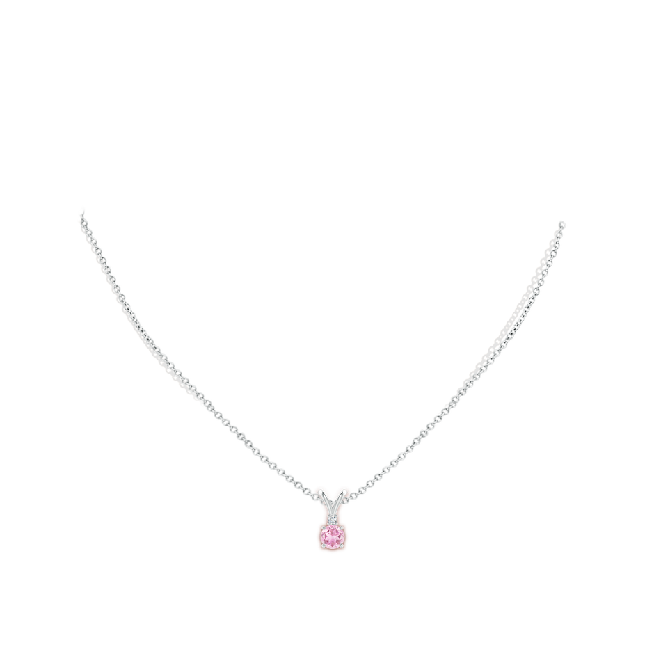 5mm A Round Pink Tourmaline Solitaire V-Bale Pendant with Diamond in White Gold pen