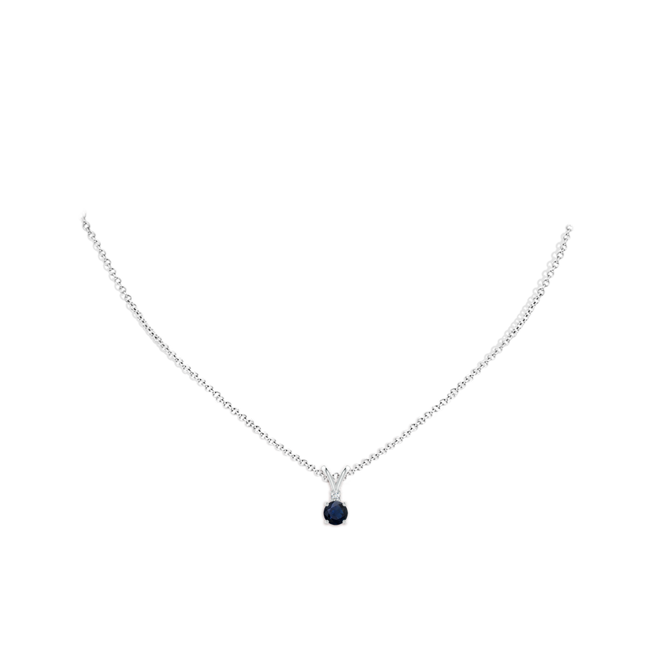 5mm A Round Blue Sapphire Solitaire V-Bale Pendant with Diamond in White Gold pen