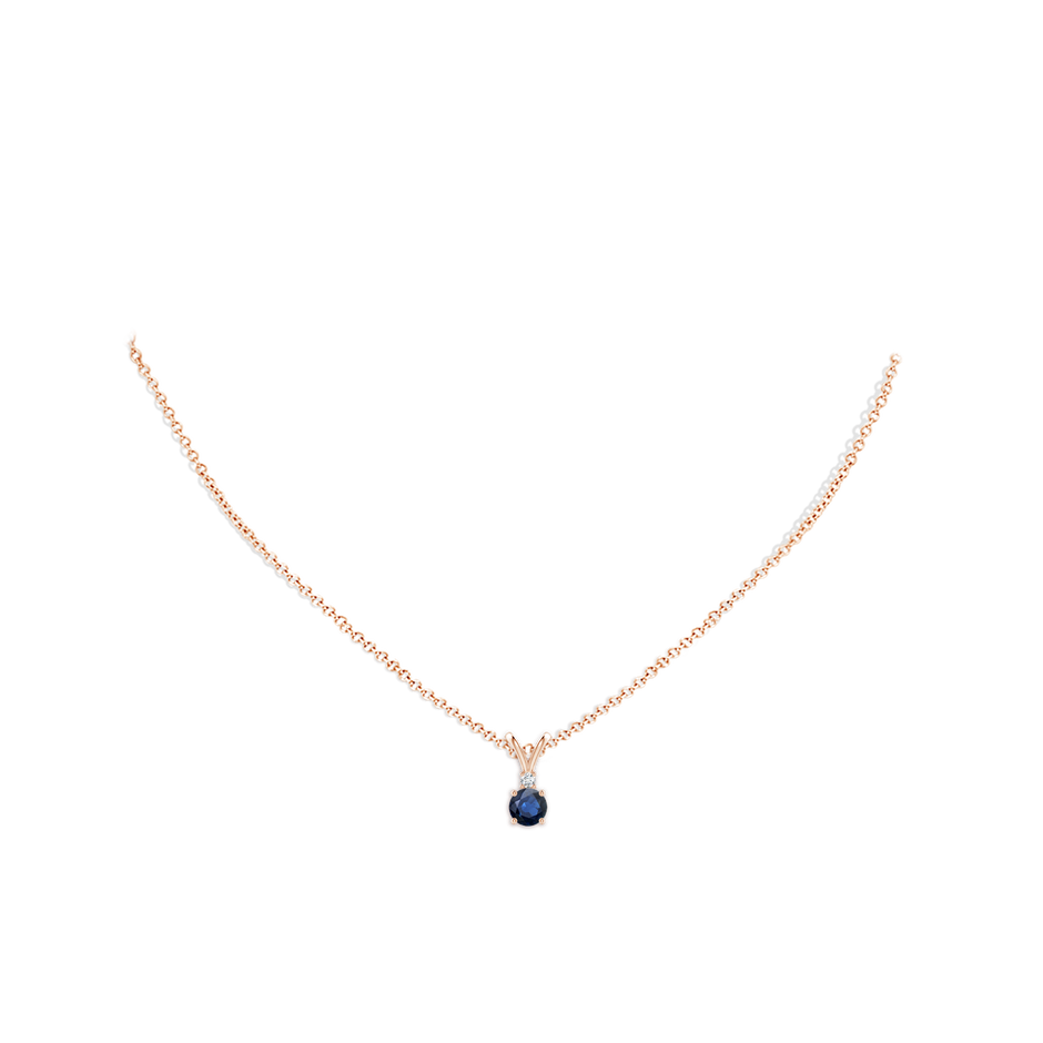 5mm AA Round Blue Sapphire Solitaire V-Bale Pendant with Diamond in Rose Gold pen