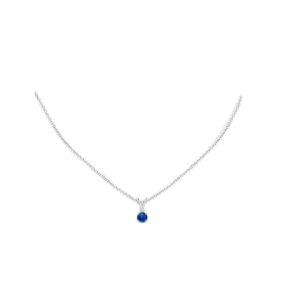 5mm AAA Round Blue Sapphire Solitaire V-Bale Pendant with Diamond in White Gold pen