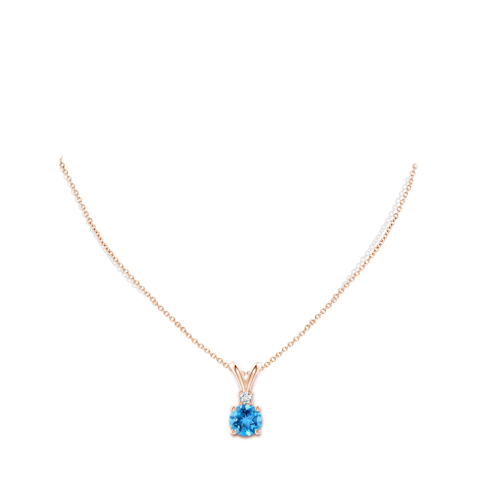 9mm AAA Round Swiss Blue Topaz Solitaire V-Bale Pendant with Diamond in Rose Gold pen
