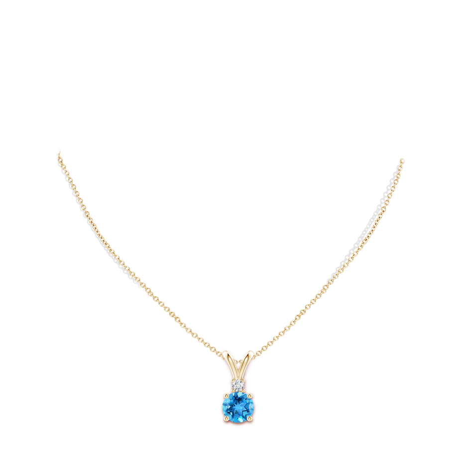 9mm AAA Round Swiss Blue Topaz Solitaire V-Bale Pendant with Diamond in Yellow Gold body-neck