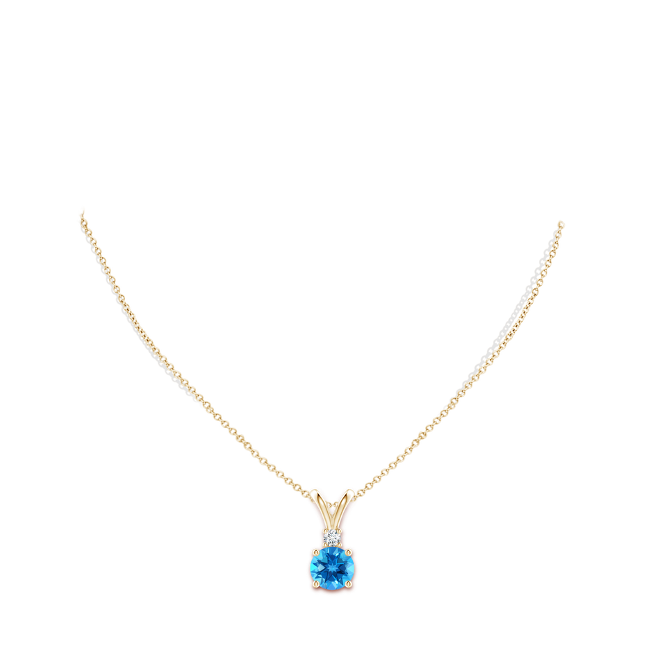 9mm AAAA Round Swiss Blue Topaz Solitaire V-Bale Pendant with Diamond in Yellow Gold pen