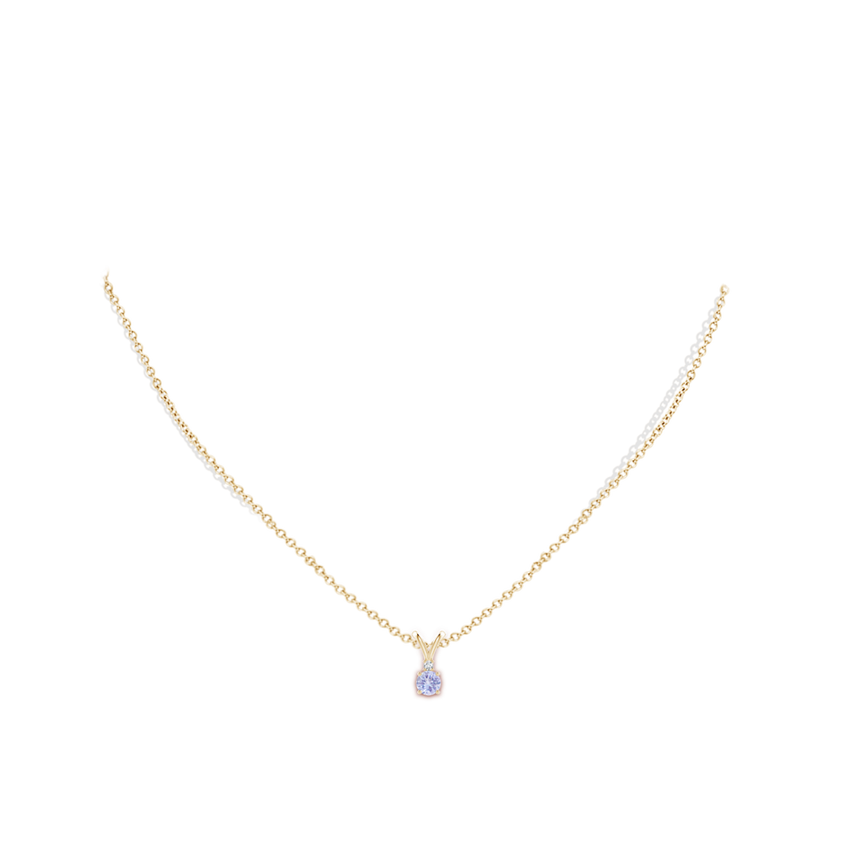 4mm A Round Tanzanite Solitaire V-Bale Pendant with Diamond in Yellow Gold pen