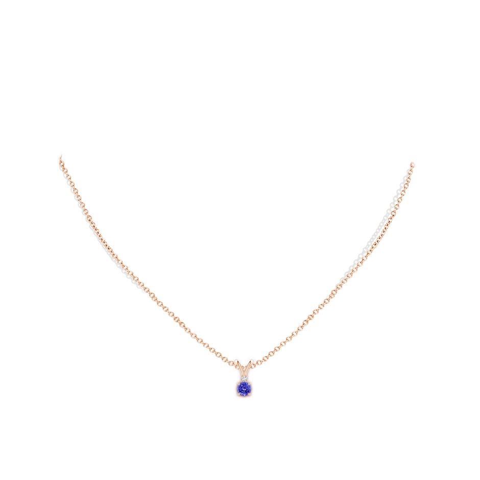4mm AAAA Round Tanzanite Solitaire V-Bale Pendant with Diamond in Rose Gold pen