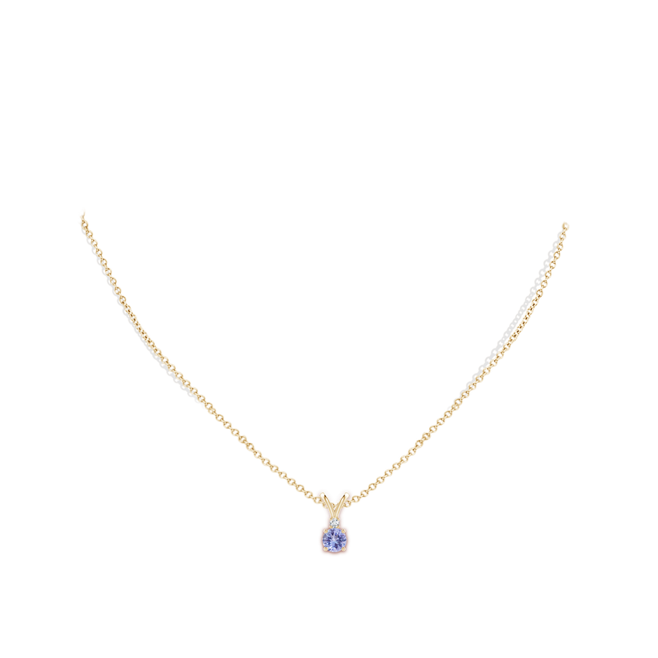 5mm AA Round Tanzanite Solitaire V-Bale Pendant with Diamond in Yellow Gold pen